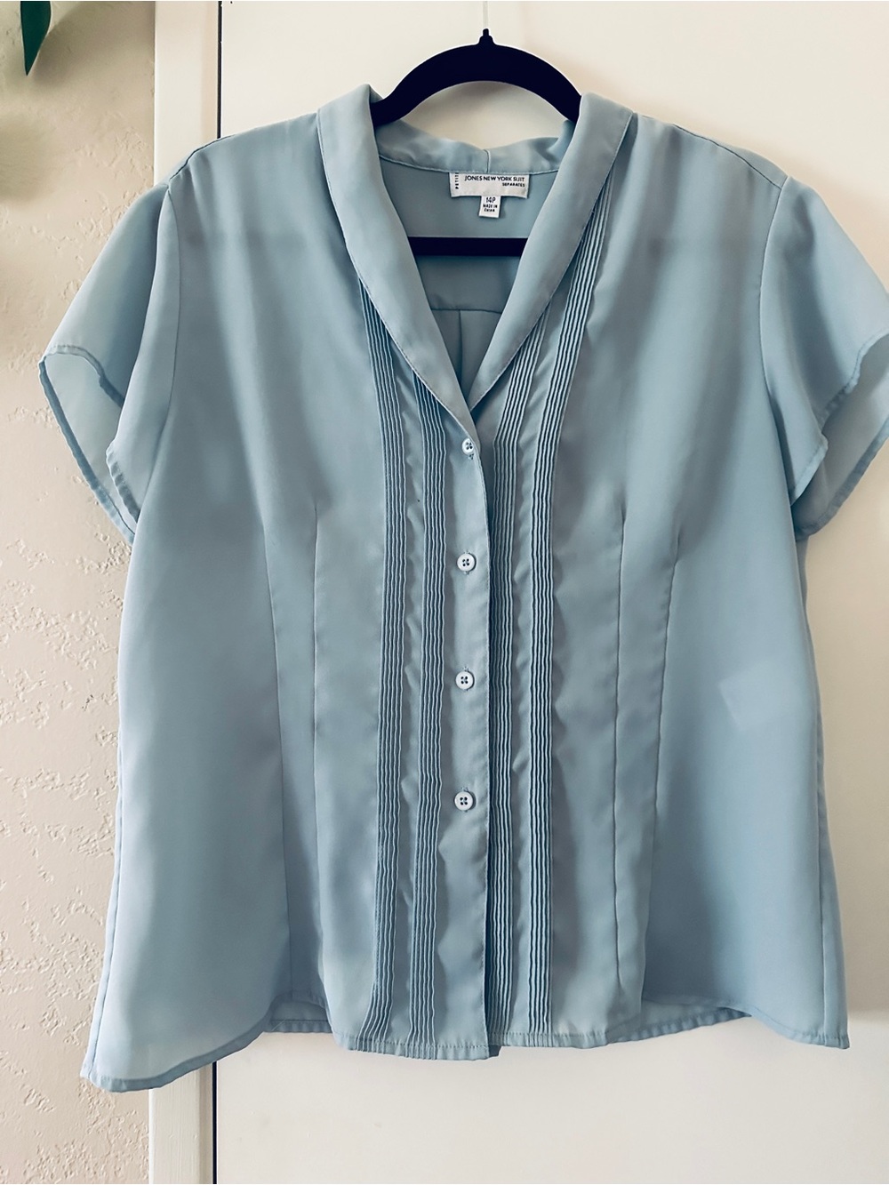 Jones New York Short-Sleeve Pleated Front Blouse Size 14P Pale Blue